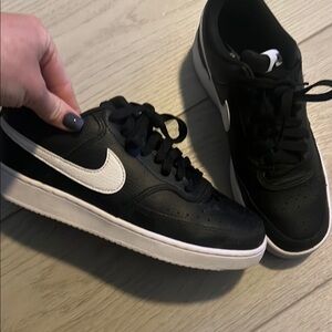 Nike Men's Black Sneakers